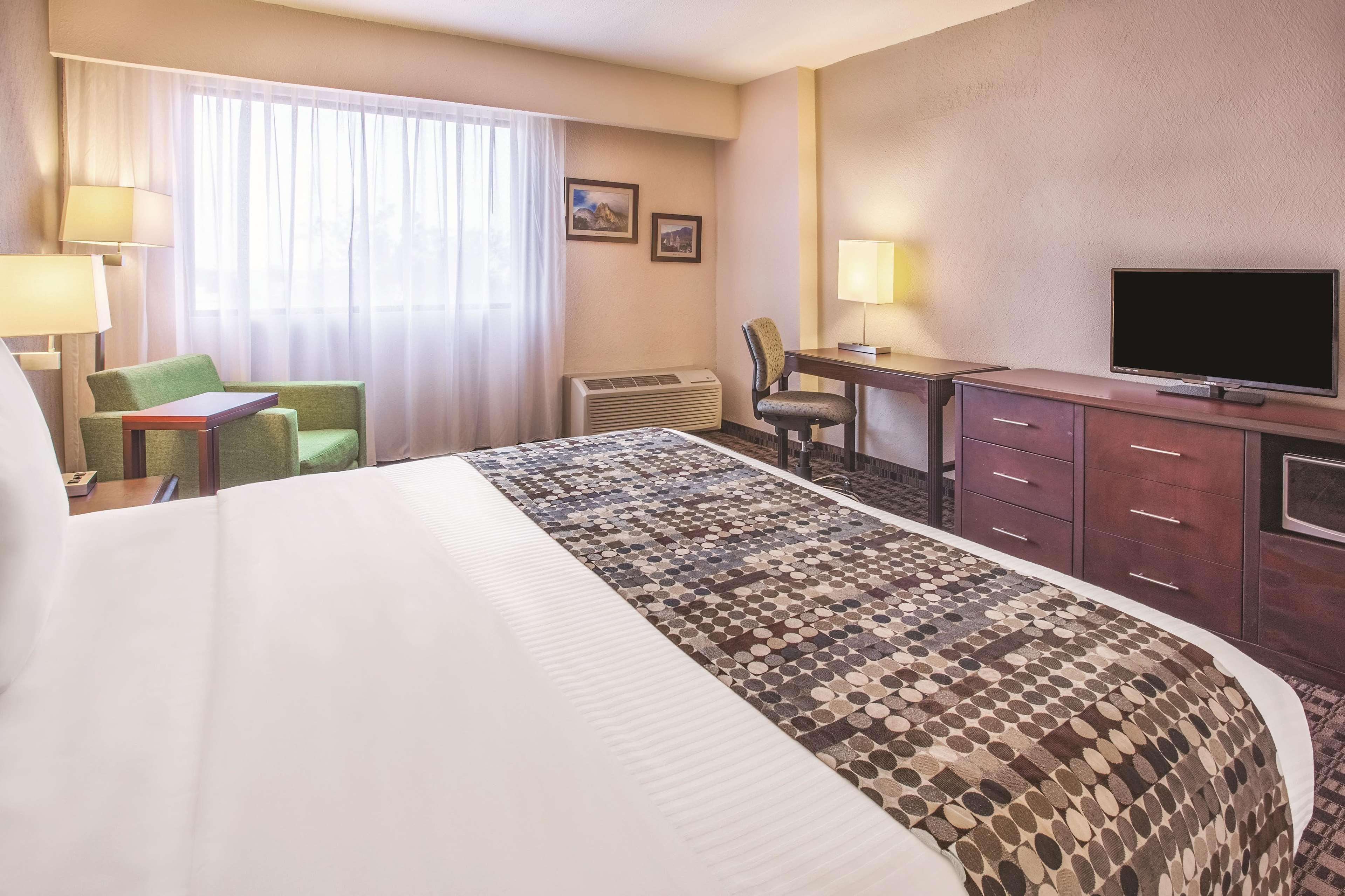Chn Hotel Monterrey Norte, Trademark Collection By Wyndham Luaran gambar