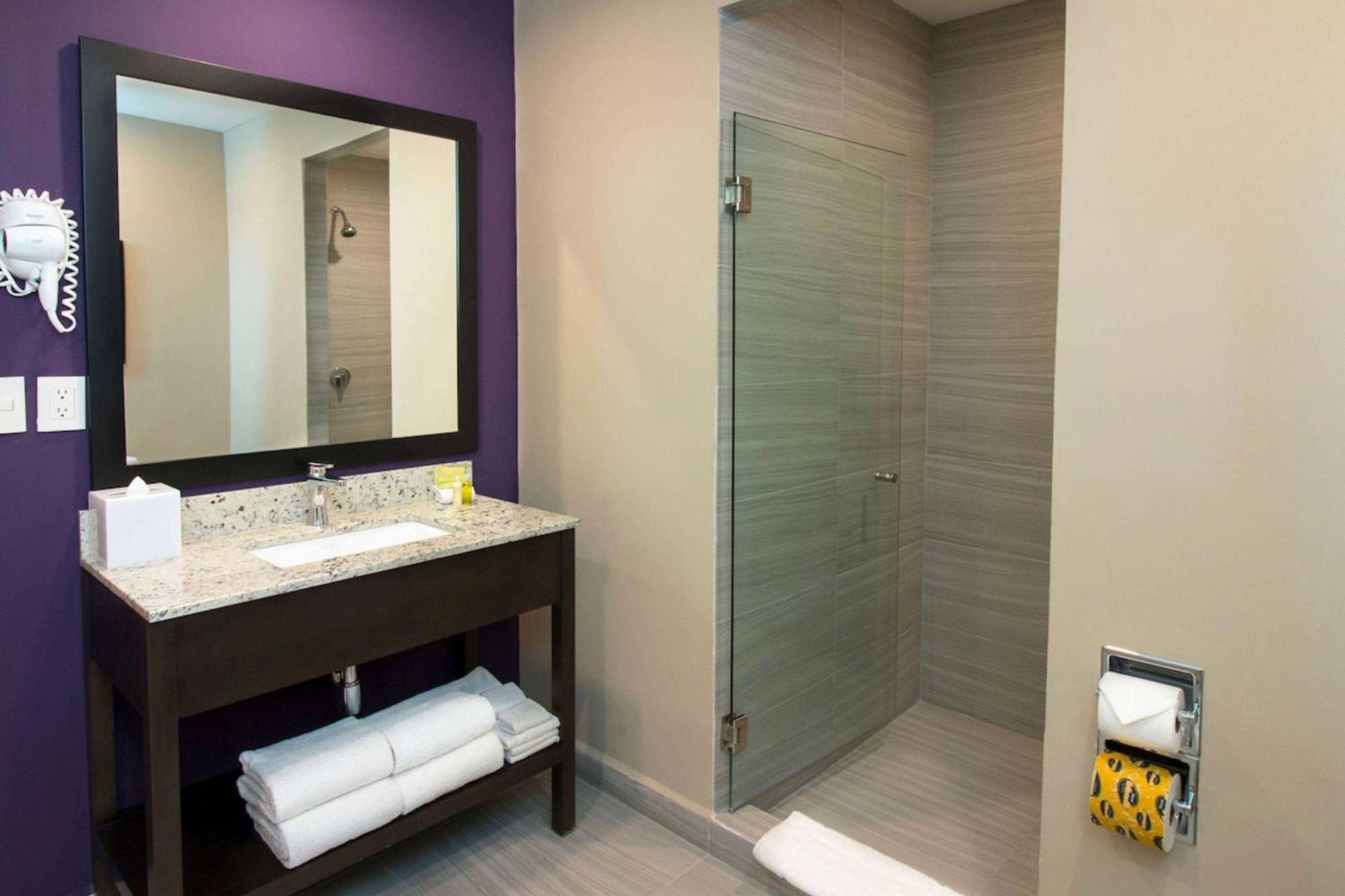 Chn Hotel Monterrey Norte, Trademark Collection By Wyndham Luaran gambar