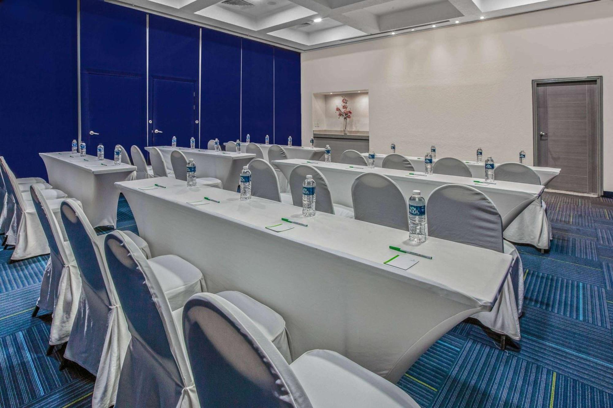 Chn Hotel Monterrey Norte, Trademark Collection By Wyndham Luaran gambar